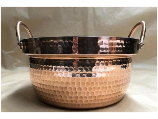 The Authentic Japanese Simmering Pot: A Handcrafted Copper "Dantsuki Nabe" by Nakamura Copperware