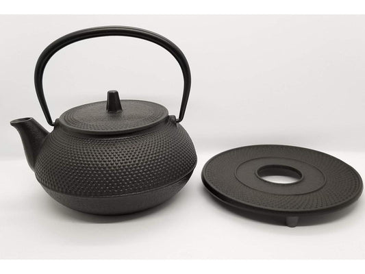 Iwachu Nambu Tekki Cast Iron Kettle & Teapot Set – 0.65L “Arare” Pattern with Trivet (Made in Japan)