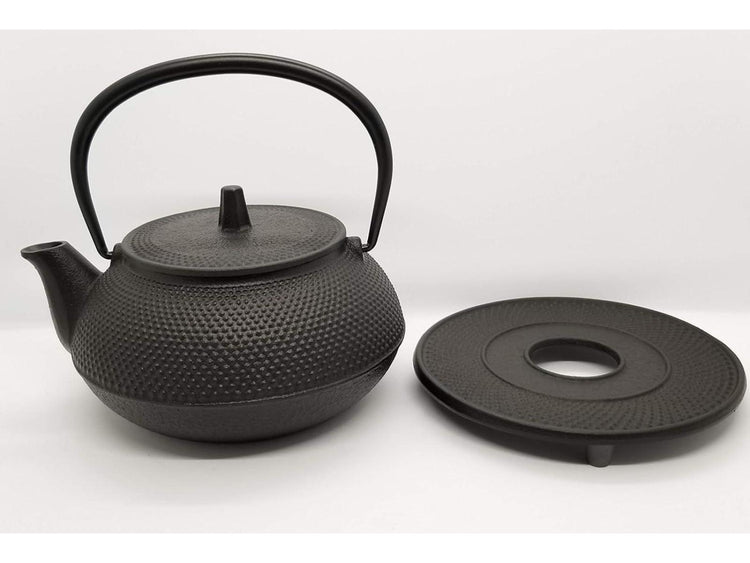 Iwachu Nambu Tekki Cast Iron Kettle & Teapot Set – 0.65L “Arare” Pattern with Trivet (Made in Japan)